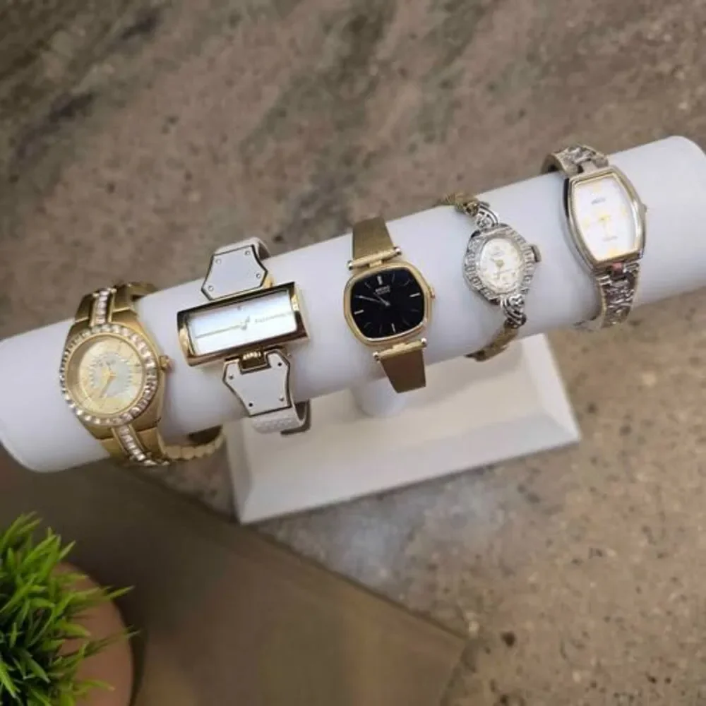 Lot of 5 Women's Wristwatches - Seiko, Relic, Newport